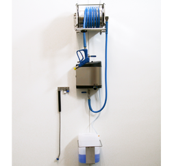 Satellitenstation mit Schlauchaufroller (Schaumreinigung)